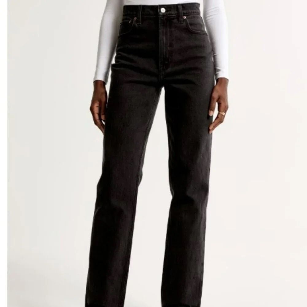 Abercrombie and Fitch 90s Relaxed High Rise Jean Size 26